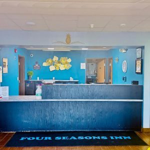 four-seasons-inn (12)
